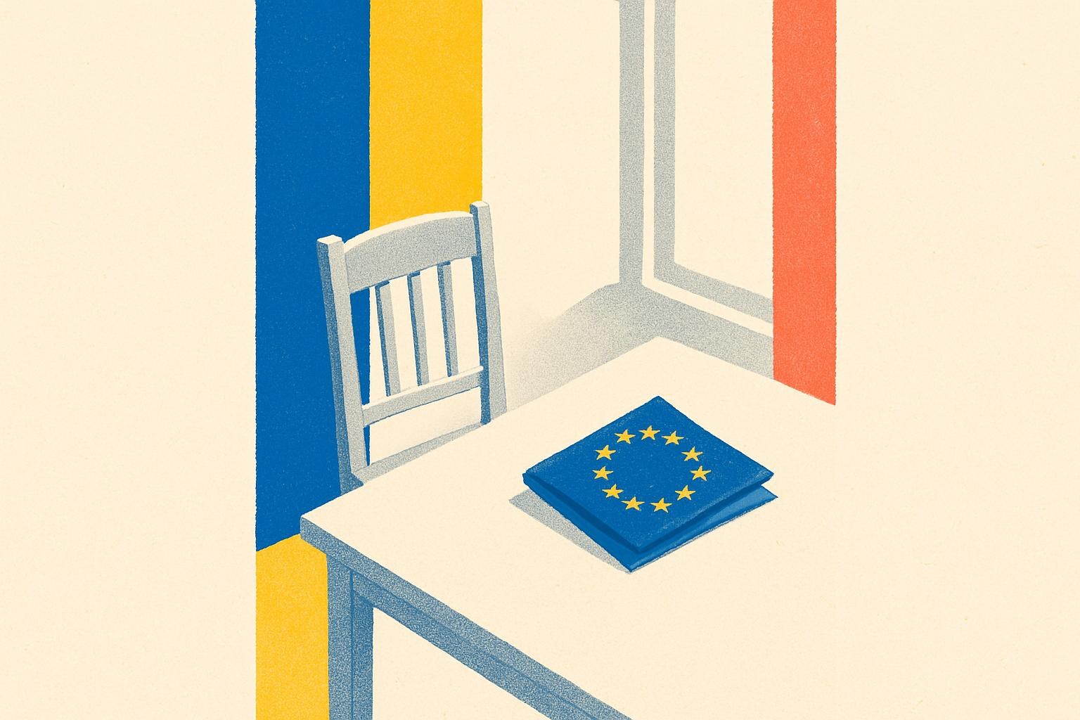Une chaise vide à côté d'un drapeau plié sur une table nue, éclairée par une lumière grise et plate.